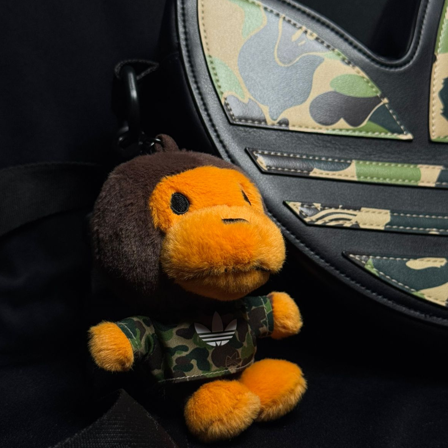 BOLSO ADIDAS x BAPE TREFOIL SHOULDER BAG