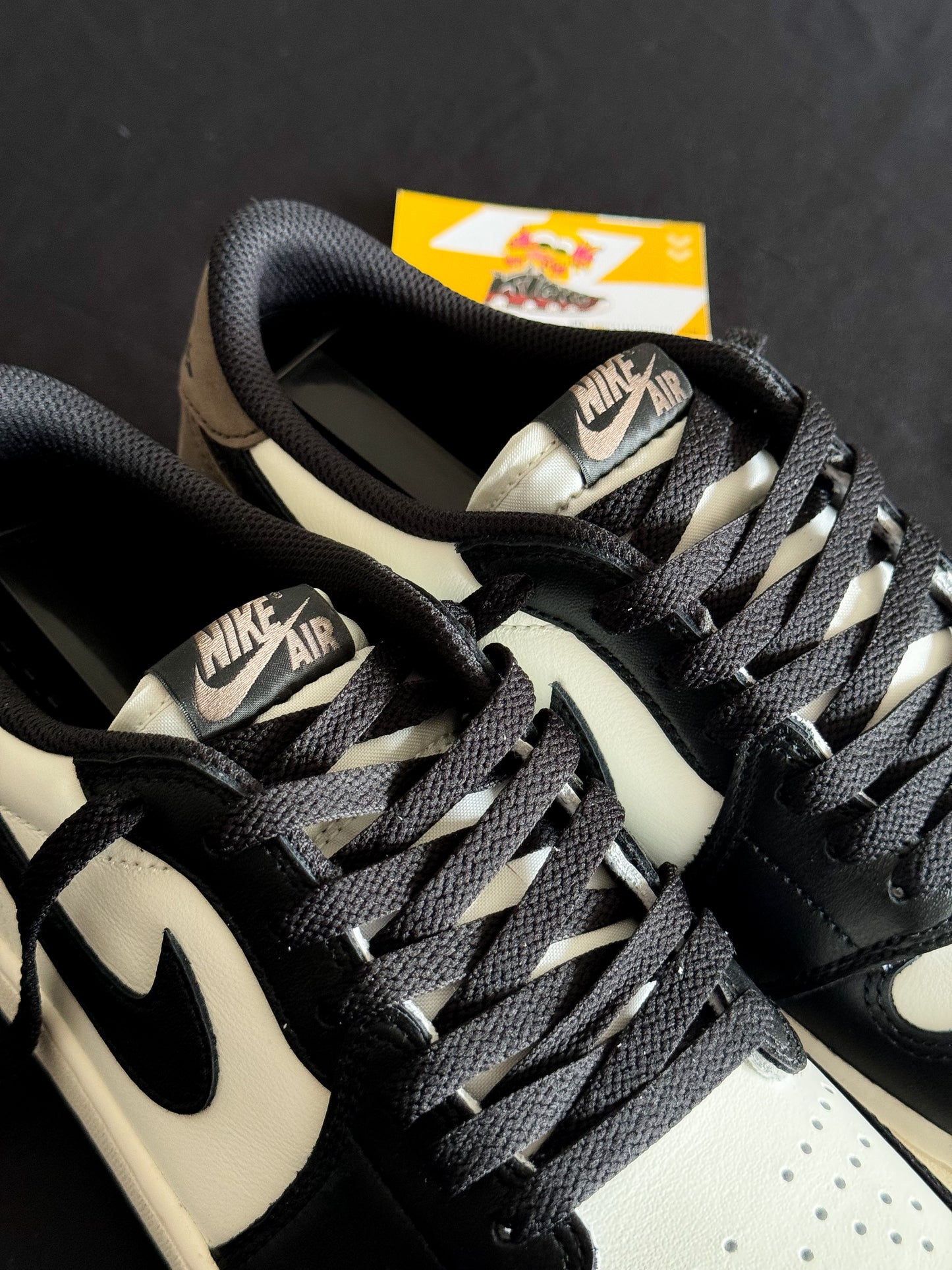 Jordan 1 Low Mocha