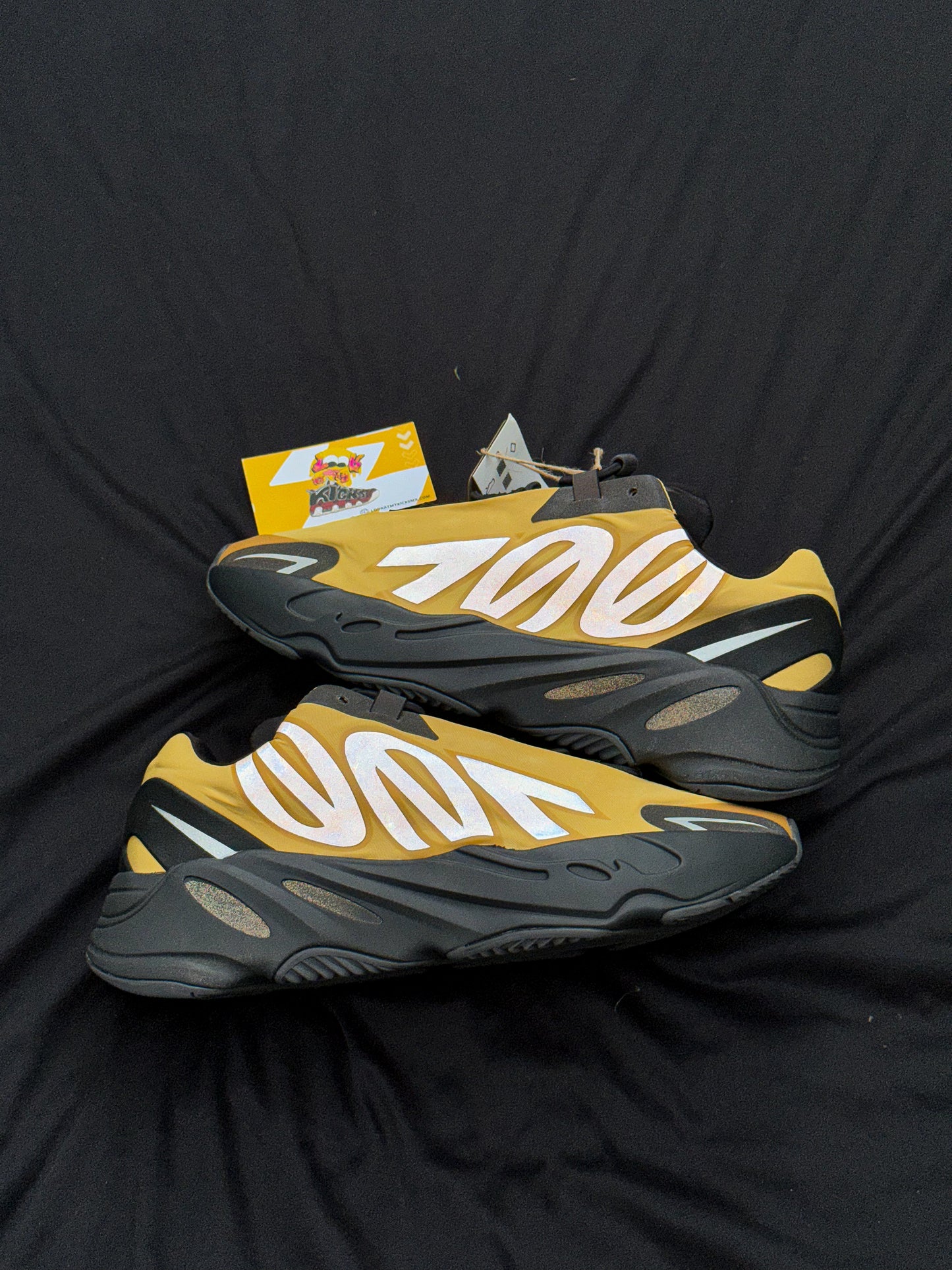 Yeezy 700 Honey Flux