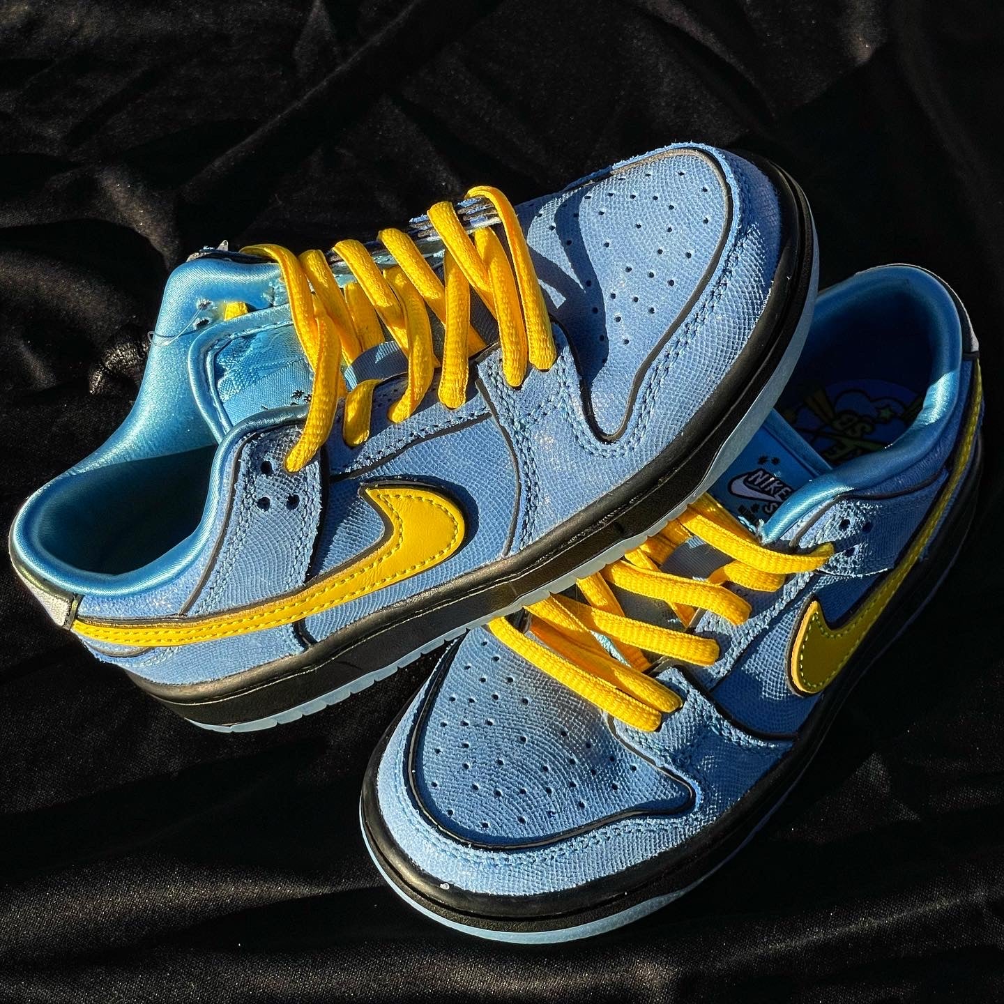 Nike SB Dunk Chicas Súper Poderosas Burbuja