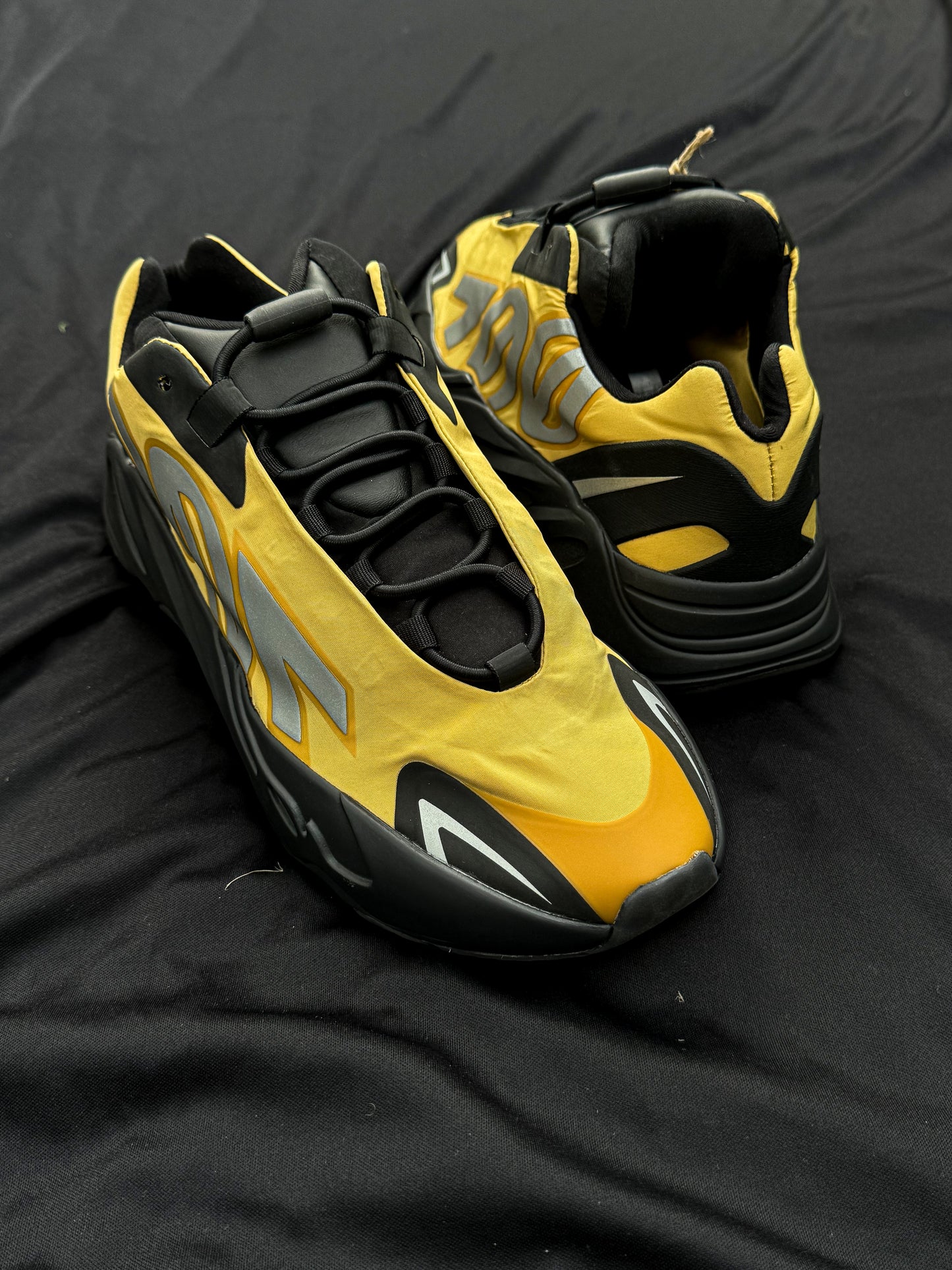 Yeezy 700 Honey Flux