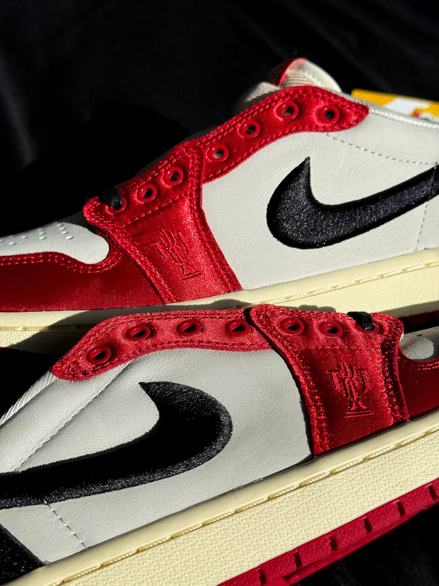 Air Jordan 1 Low x Trophy Room