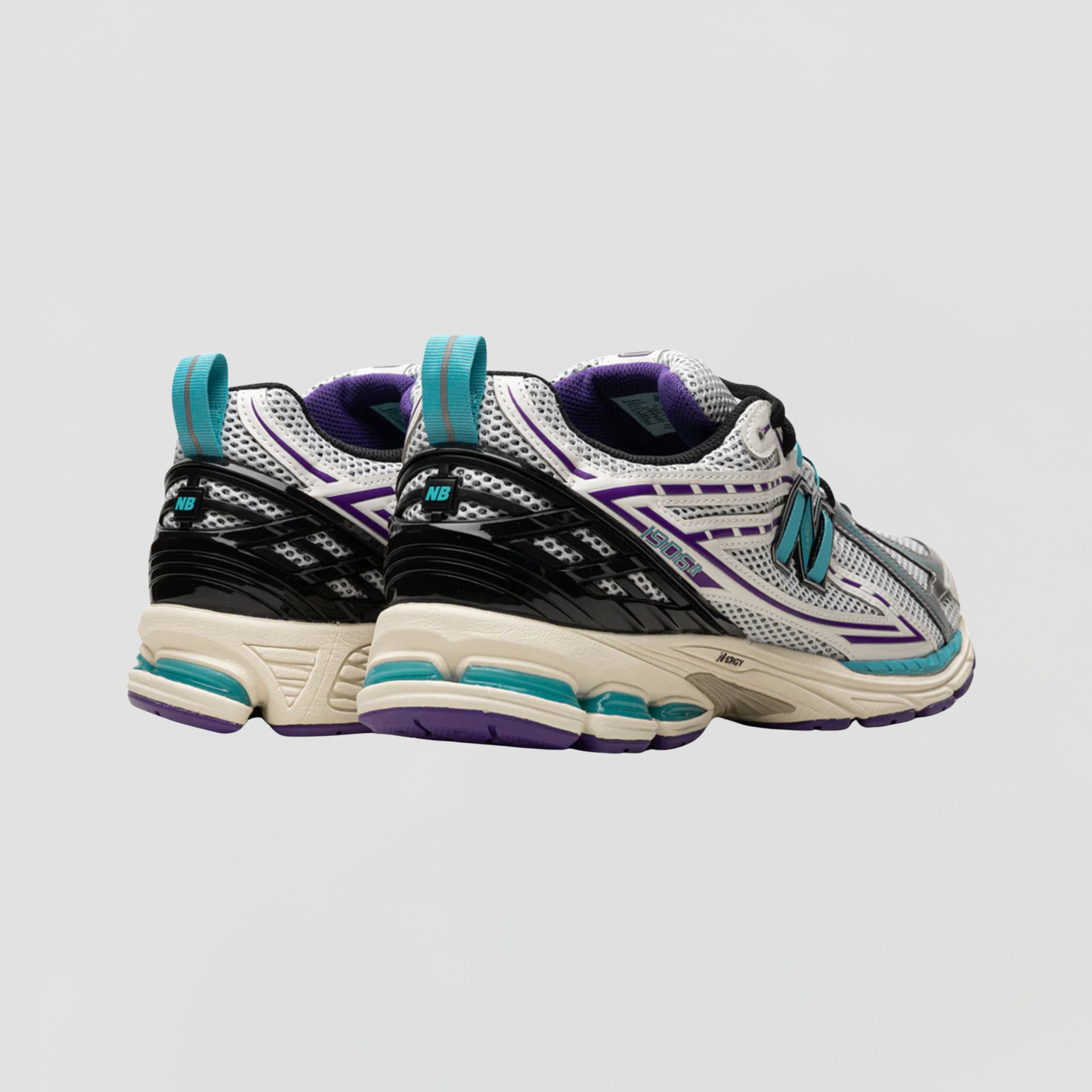 TENIS NEW BALANCE 1906 R SILVER METALLIC