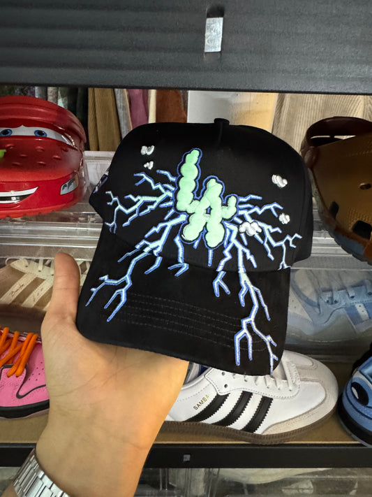 31 HATS ELECTRIC CLOUDS